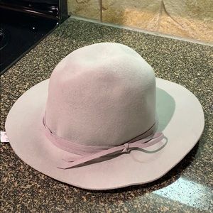 SCOOP NYC Light Gray Round Brim Hat